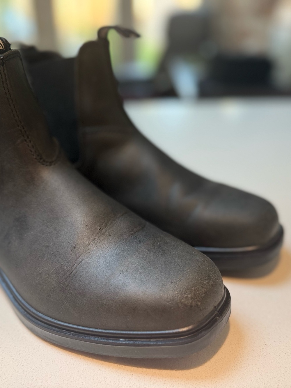 Blundstone Classic Chelsea Boots. US 8.5. Australian 5.5. - Picture 2 of 9